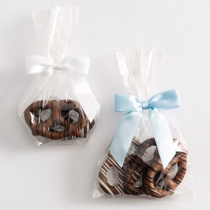 gourmet pretzel favors